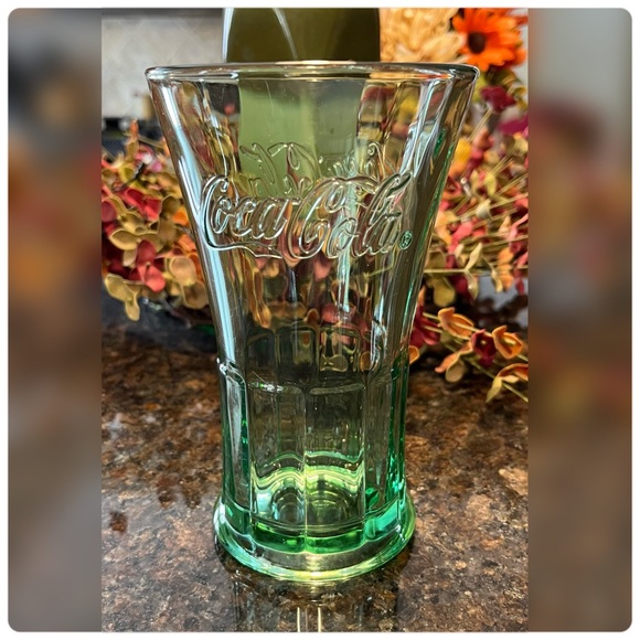 Libbey-Set of Four Green Vintage Coca-Cola Flared Rim Glasses-Very Sturdy!! - Picture 3 of 6